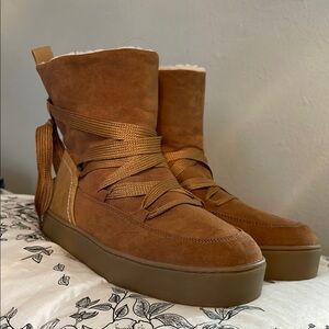 ❌SOLD❌ Women's Tan High-Top Sneakers